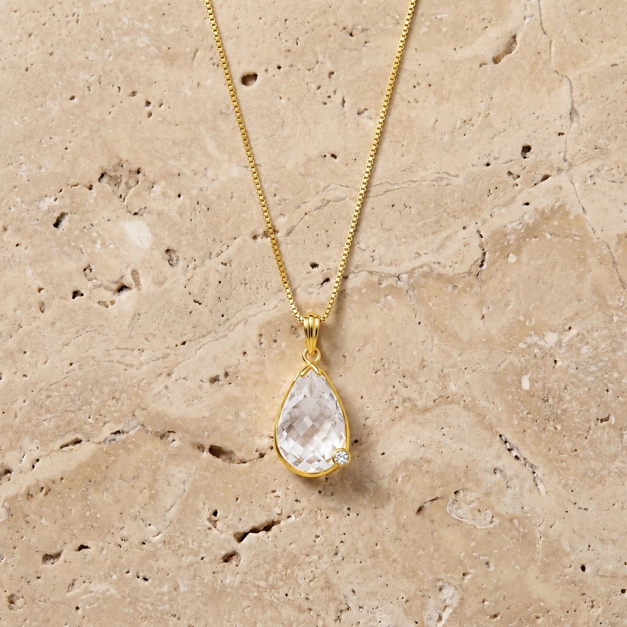 Yellow Gold Eternal Pendant Necklace White Topaz 10K — Gaudenzia