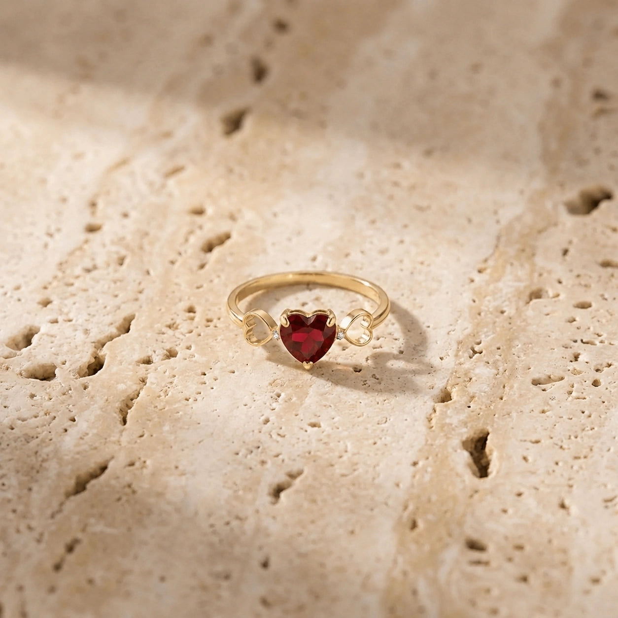 Yellow Gold Diamond & Garnet — Ebe