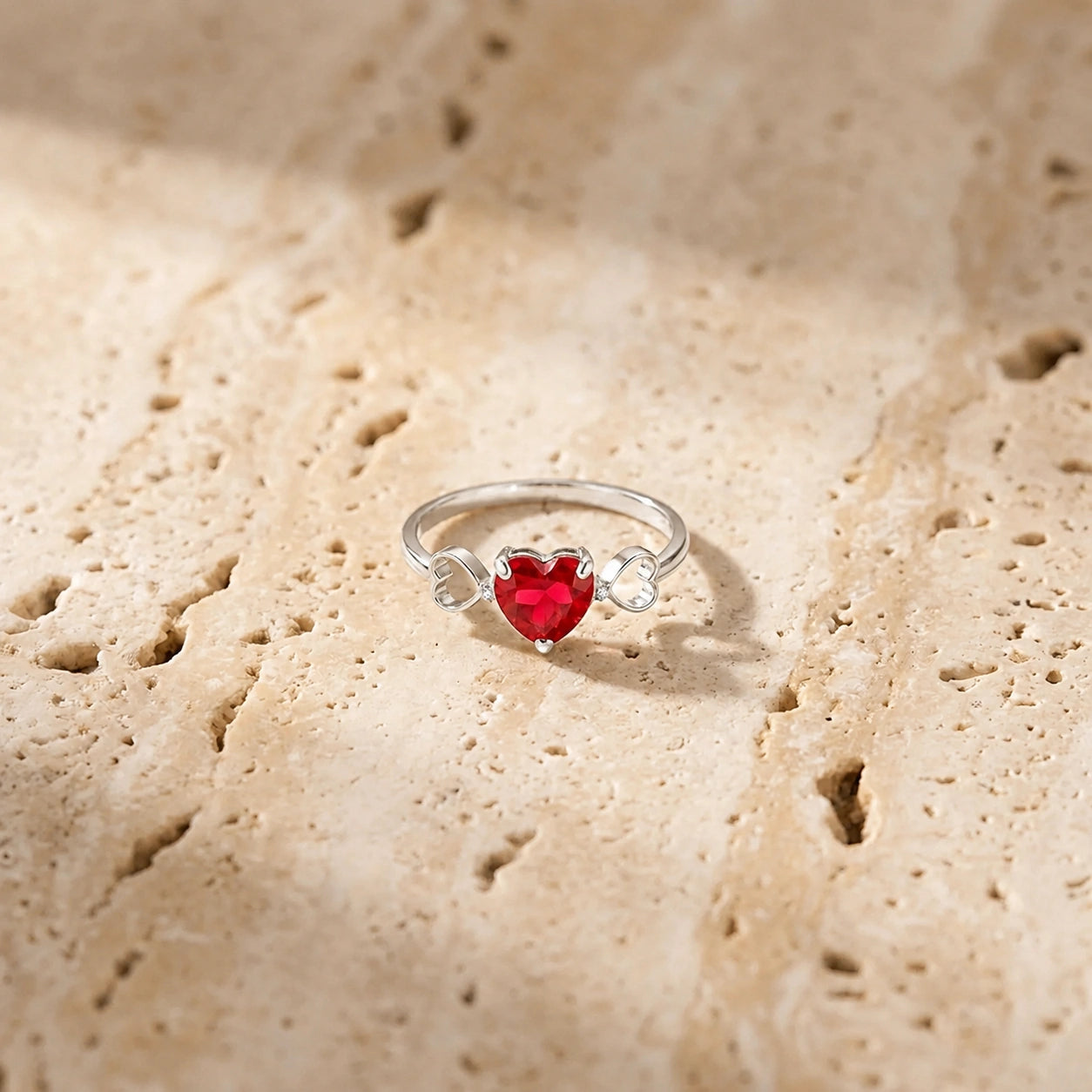 White Gold Rose Ring Garnet 10K — Mirella