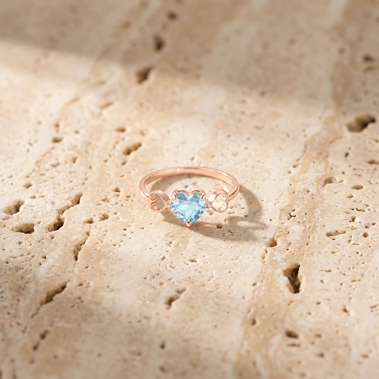 Rose Gold Rose Ring Aquamarine 10K — Mirella
