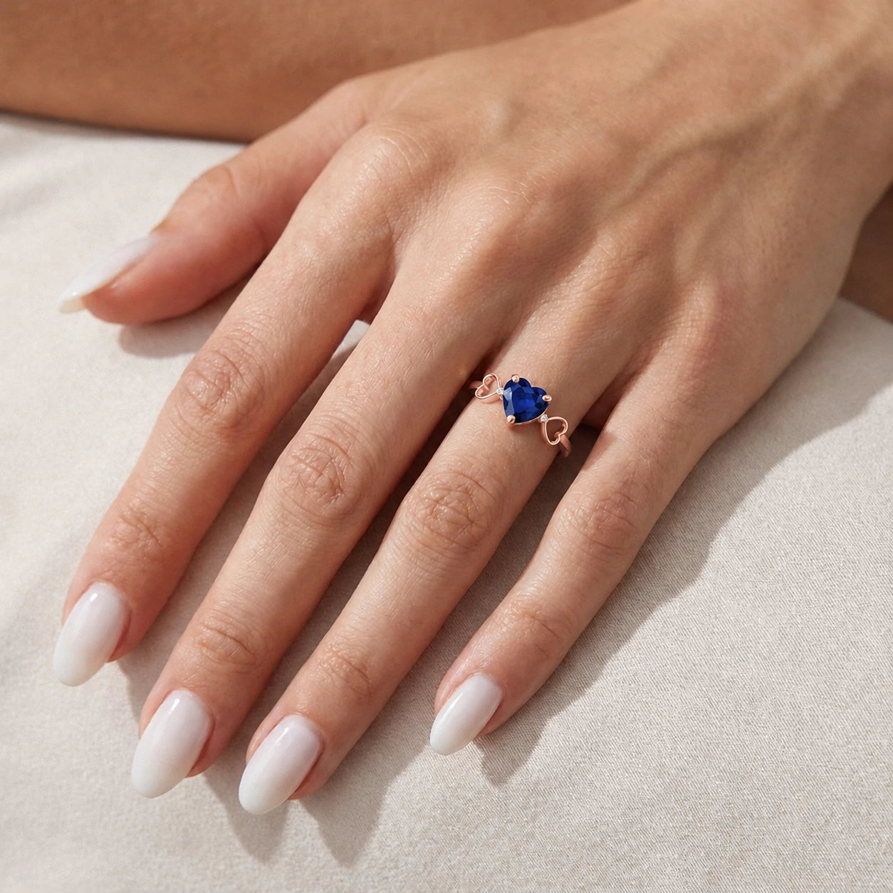 Rose Gold Rose Ring Sapphire 10K — Mirella