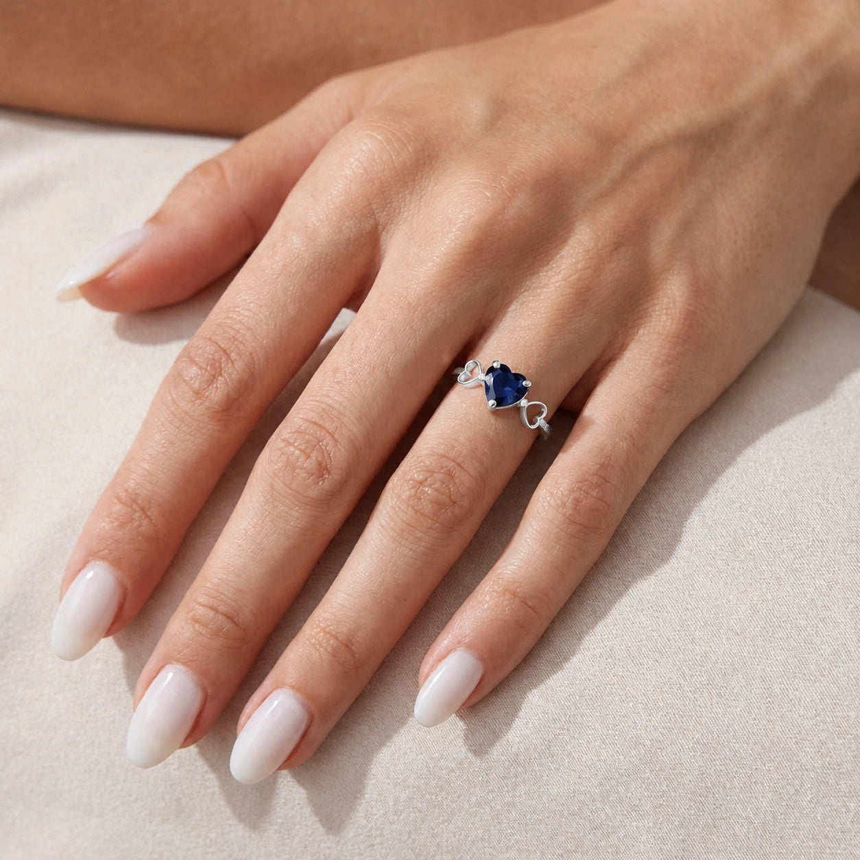 White Gold Rose Ring Sapphire 10K — Mirella