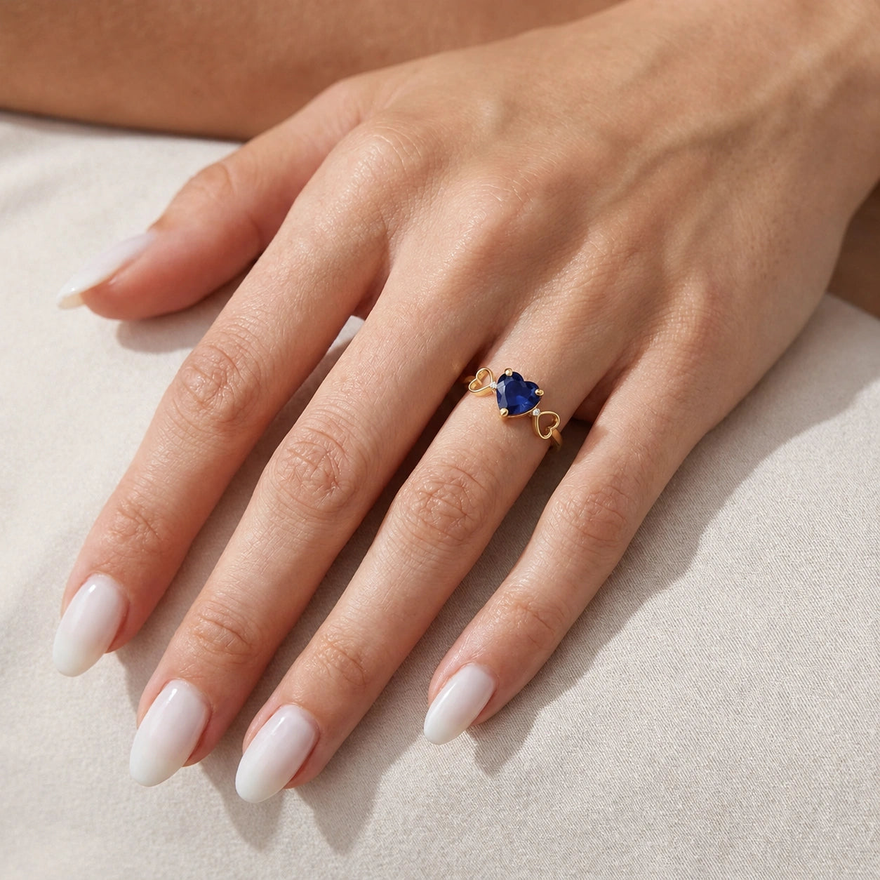 Yellow Gold Rose Ring Sapphire 10K — Mirella