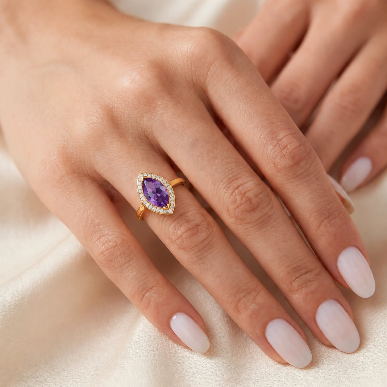 Yellow Gold Ring Amethyst 10K — Eliana