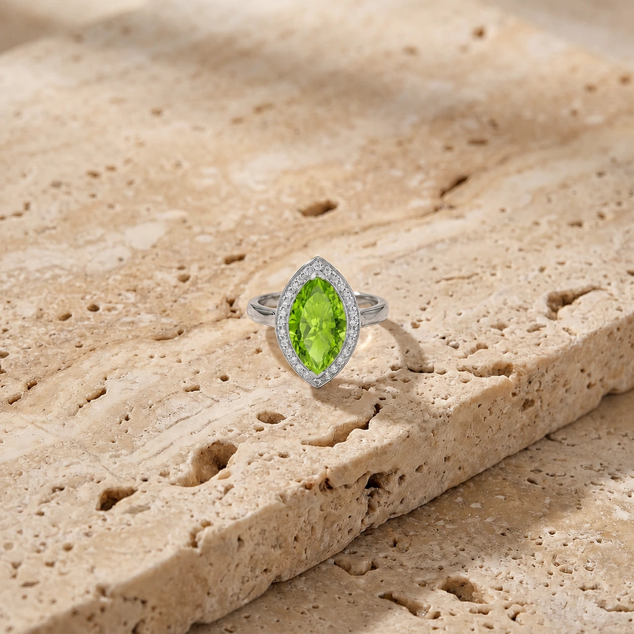 White Gold Ring Peridot 10K — Eliana
