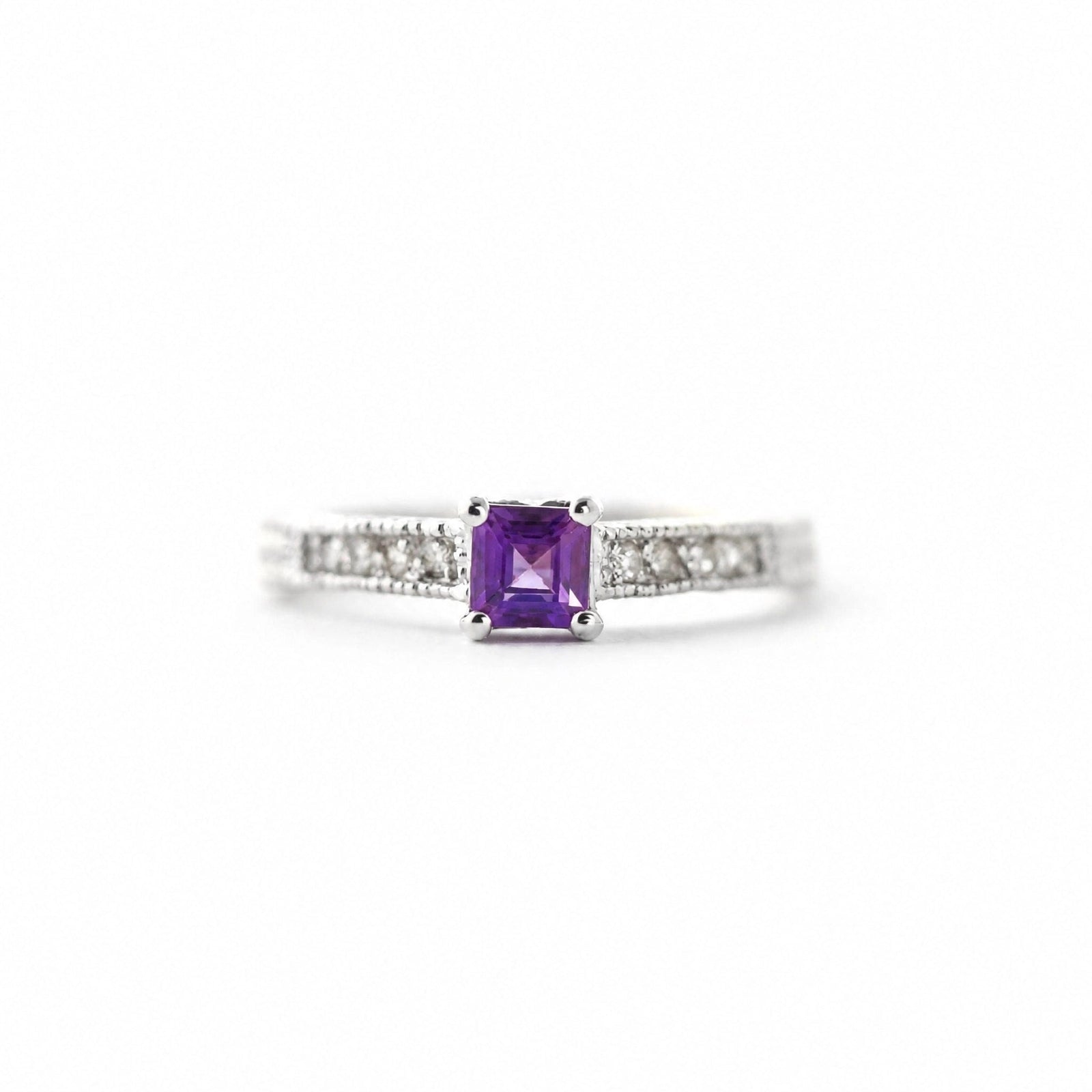 White Gold Ring Amethyst 10K — Ginevra