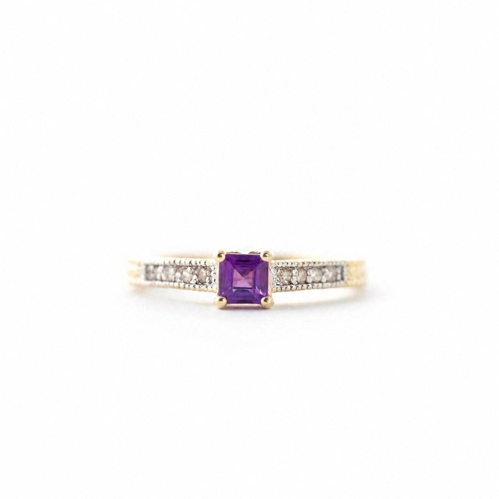 Yellow Gold Ring Amethyst 10K — Ginevra