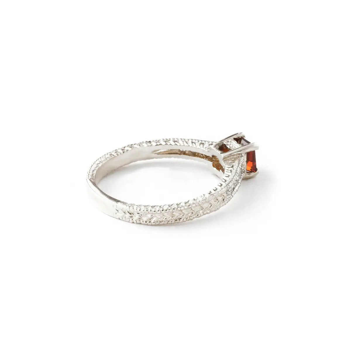 White Gold Ring Garnet 10K — Ginevra