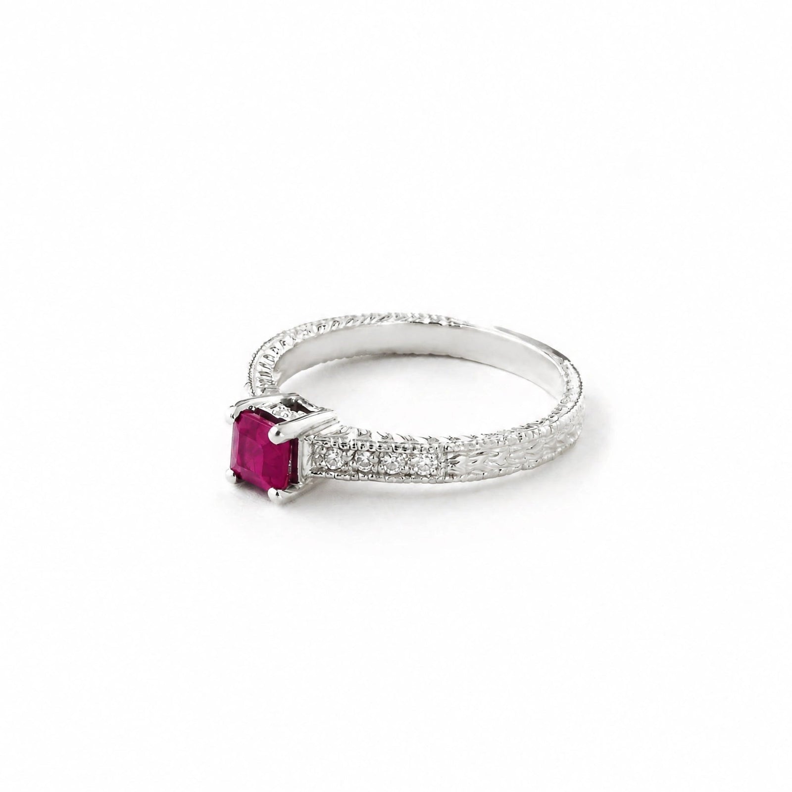 White Gold Ring Ruby 10K — Ginevra