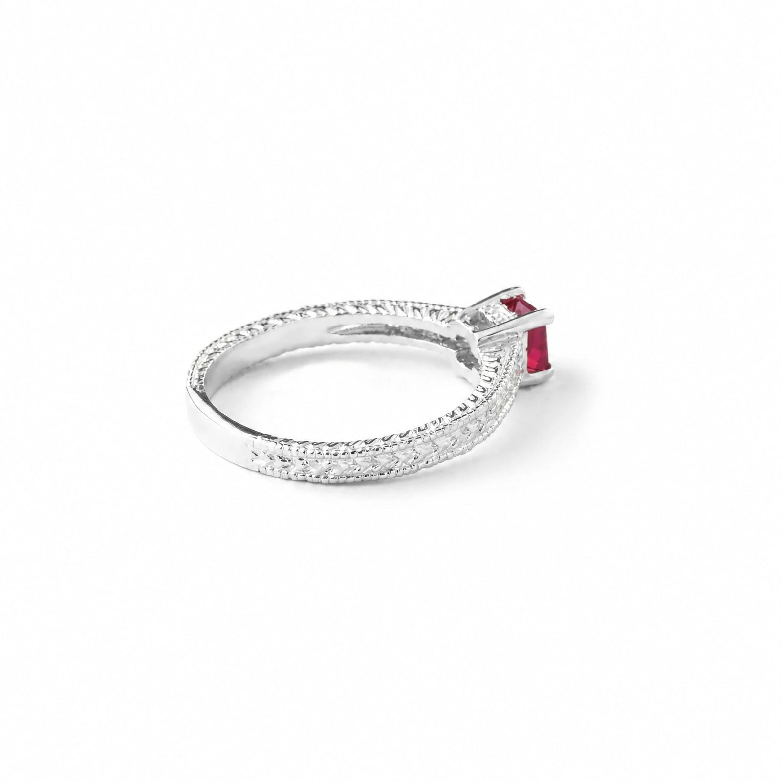 White Gold Ring Ruby 10K — Ginevra