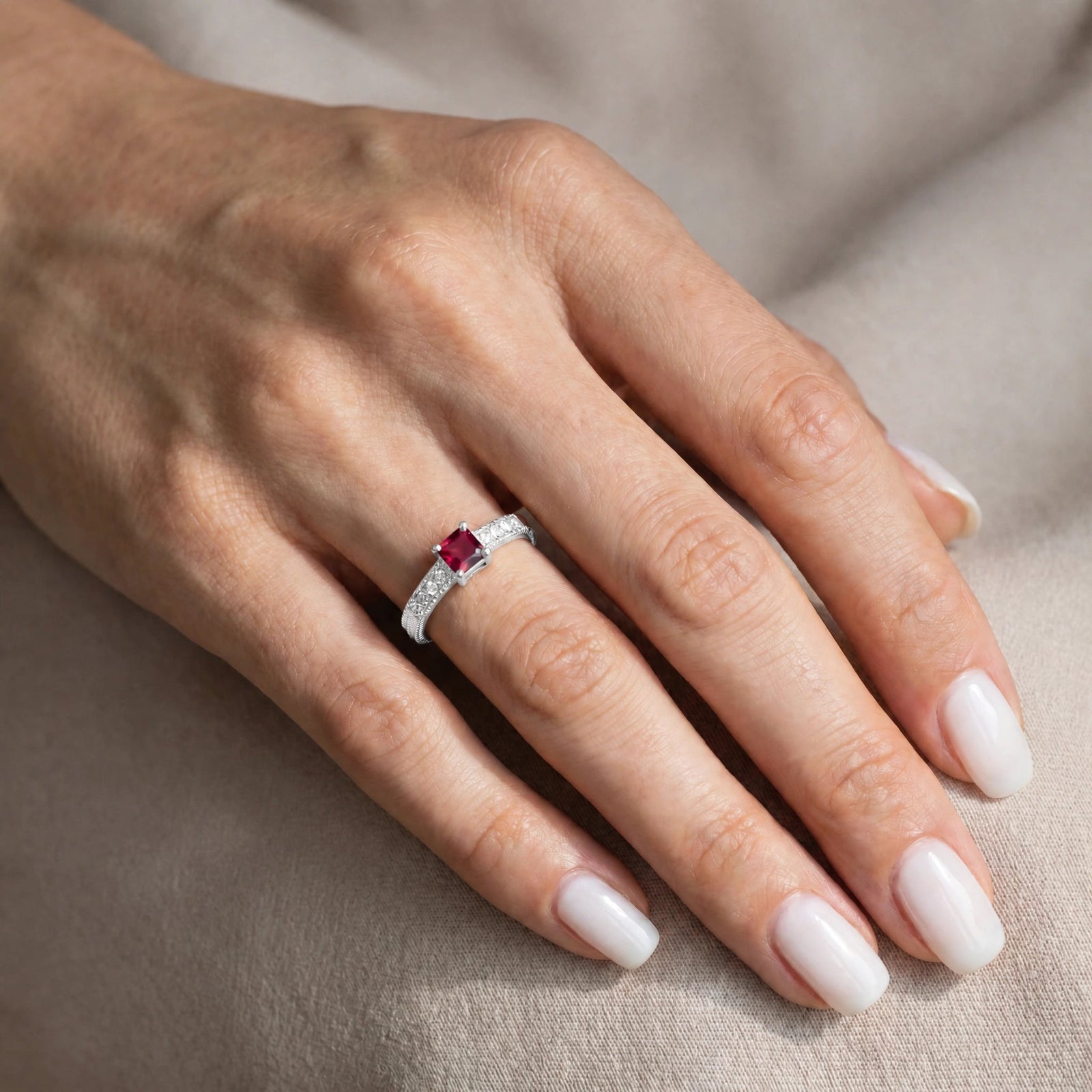 White Gold Ring Ruby 10K — Ginevra