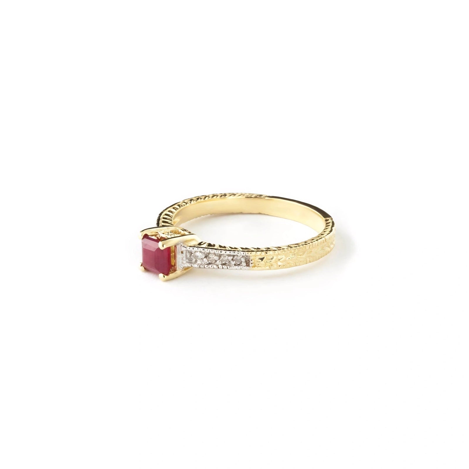 Yellow Gold Ring Ruby 10K — Ginevra