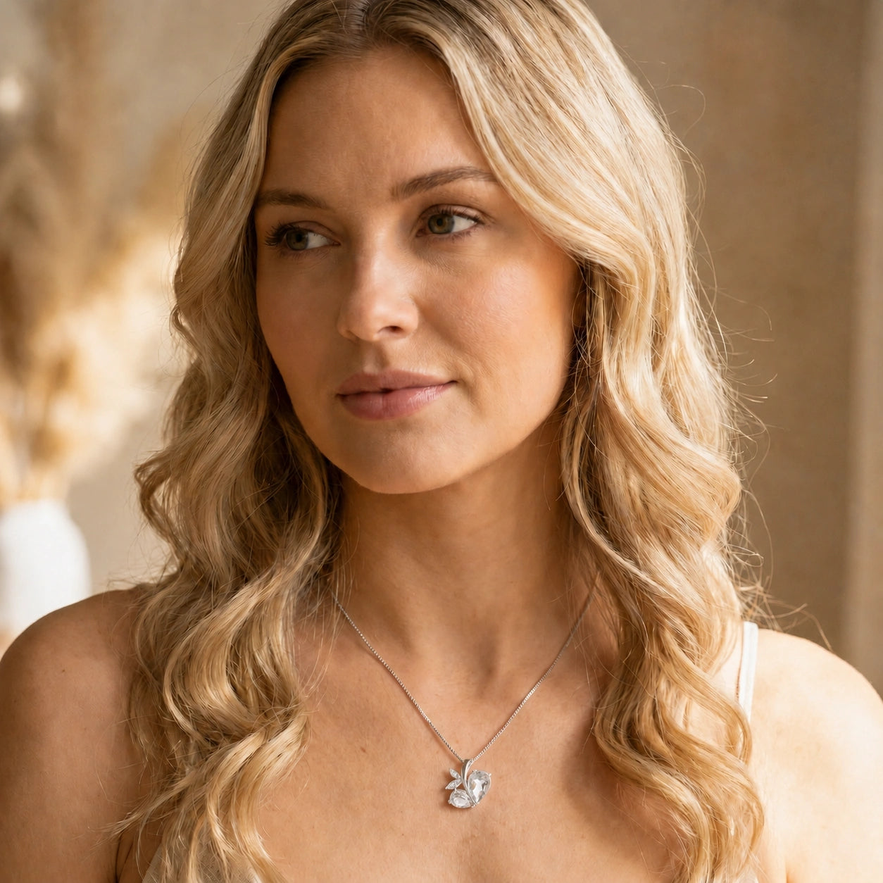 White Gold Pendant Necklace Amethyst 10K — Adelaide