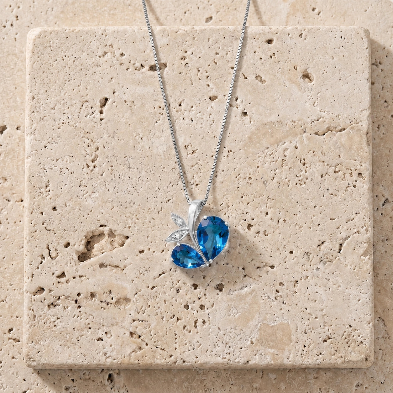 White Gold Pendant Necklace Blue Topaz 10K — Adelaide