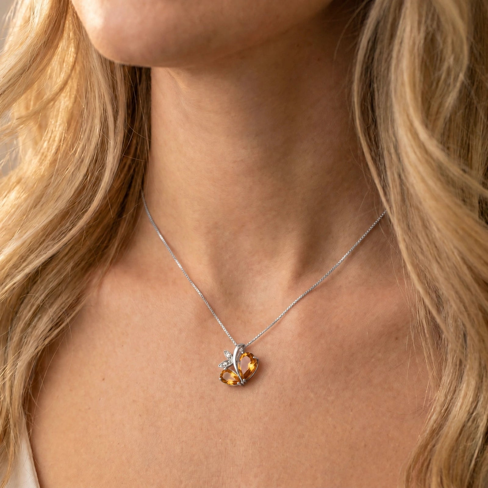 White Gold Pendant Necklace Citrine 10K — Adelaide
