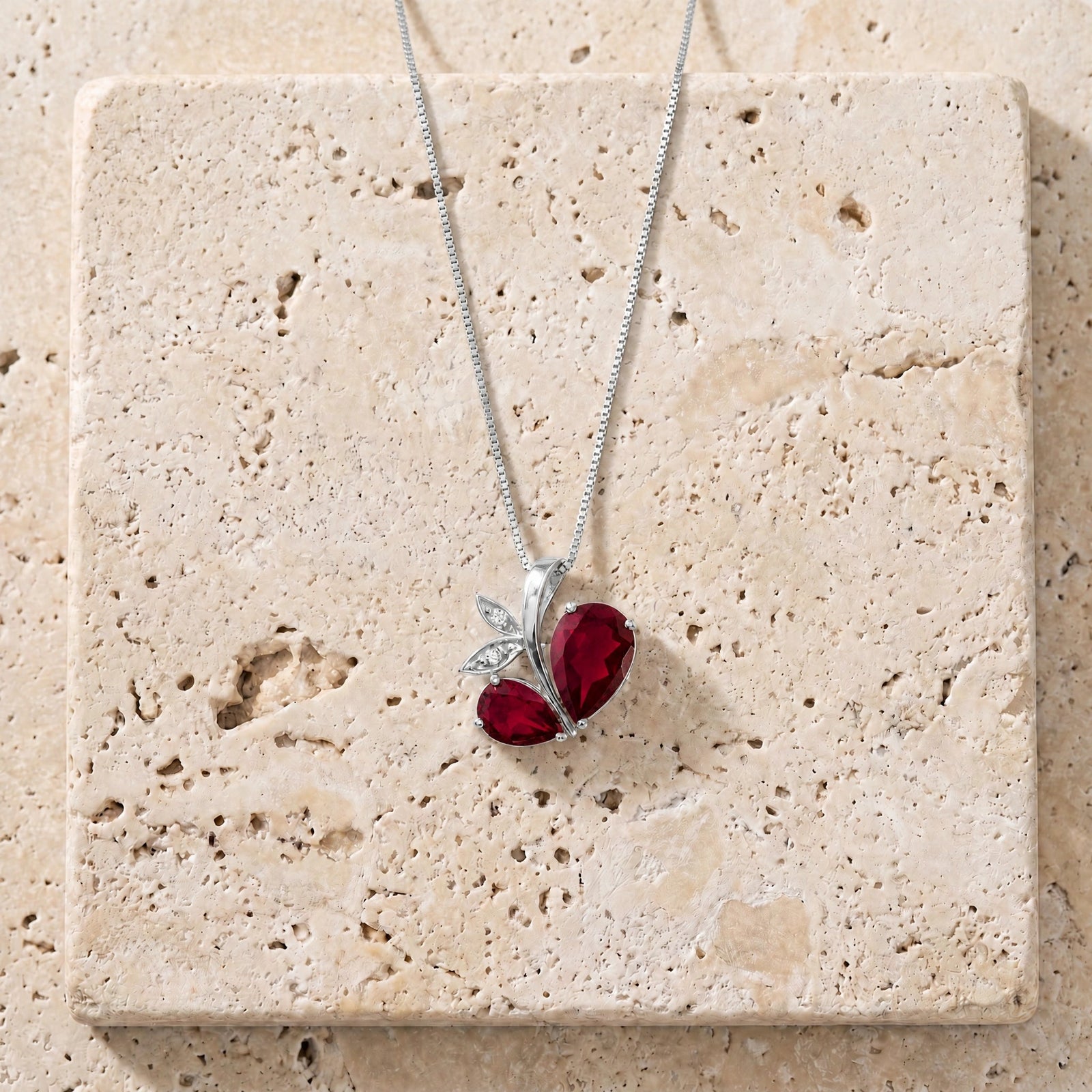 White Gold Pendant Necklace Diamond 10K — Adelaide