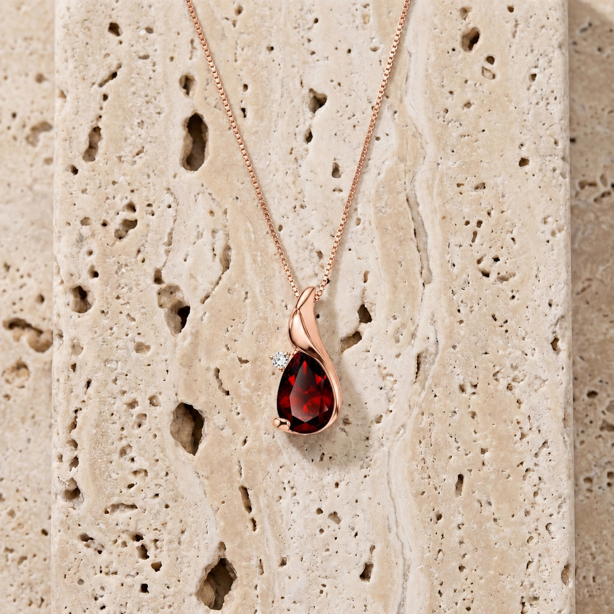 Rose Gold Garnet & Diamond — Narcisa
