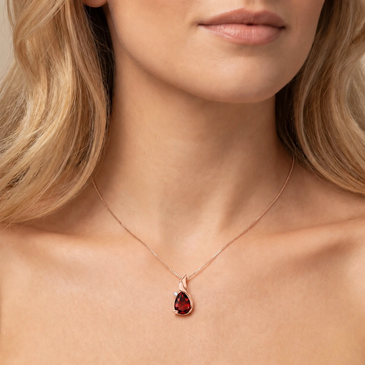 Rose Gold Garnet & Diamond — Narcisa