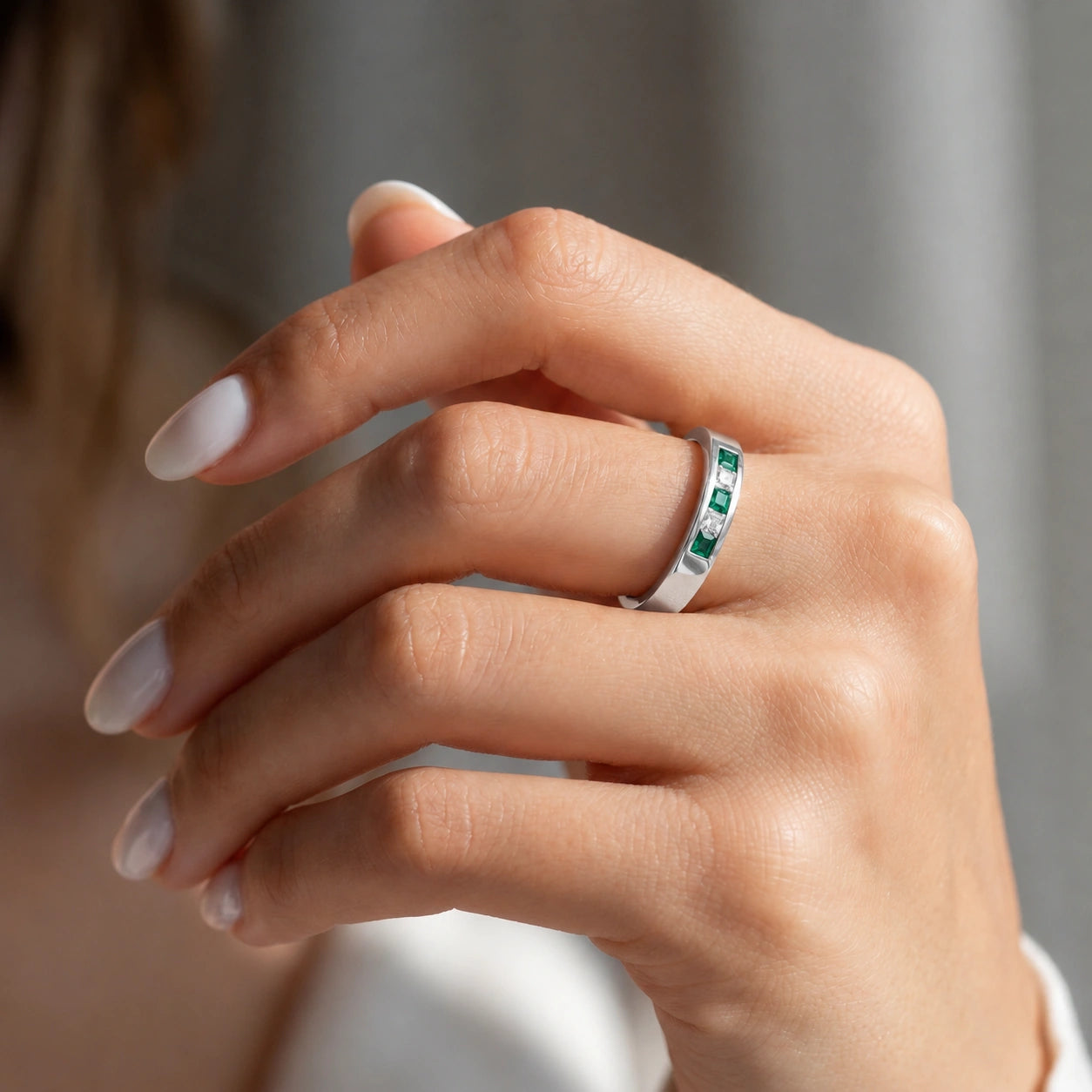 White Gold White Topaz & Emerald — Nazzarena