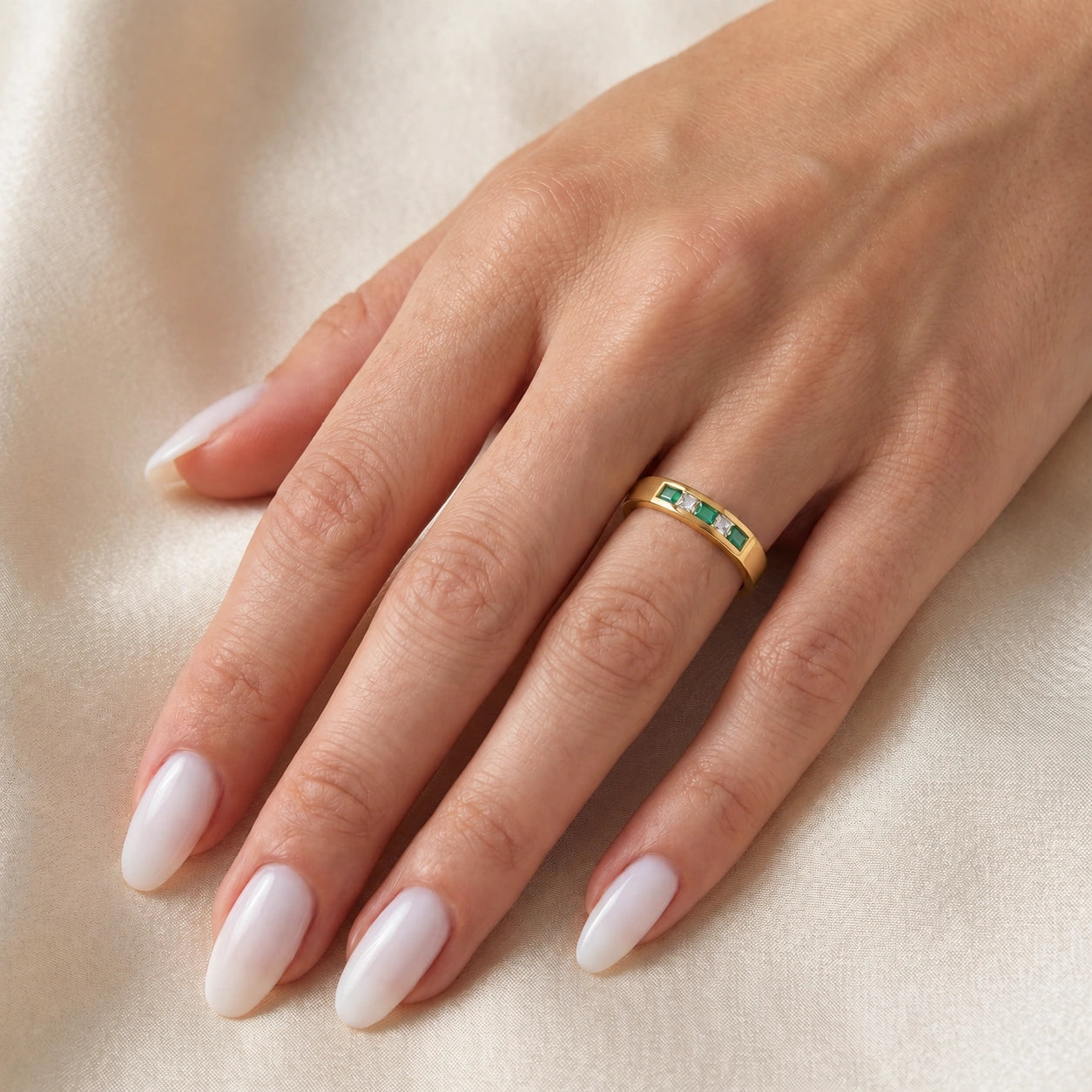 Yellow Gold White Topaz & Emerald — Nazzarena