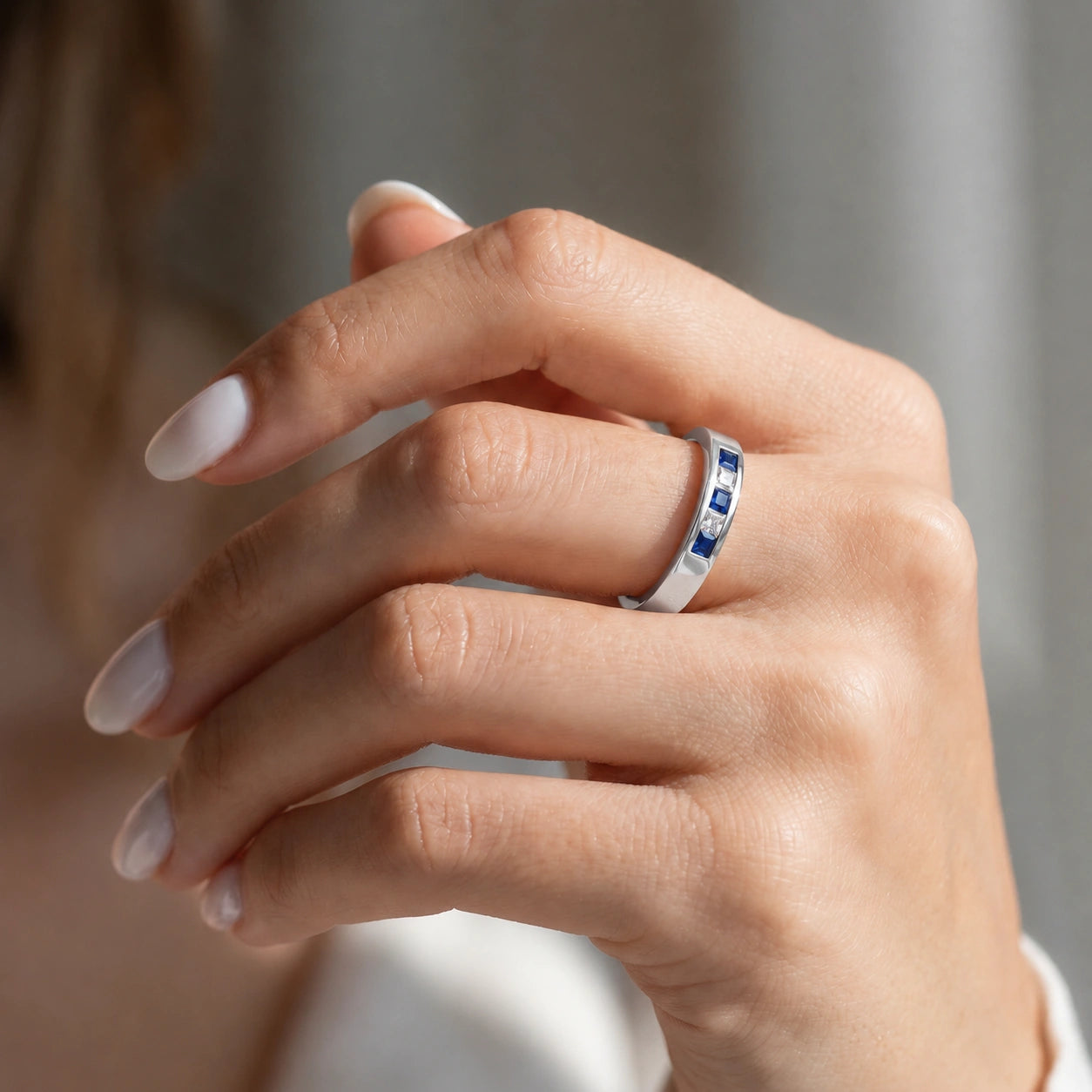 White Gold White Topaz & Sapphire — Nazzarena