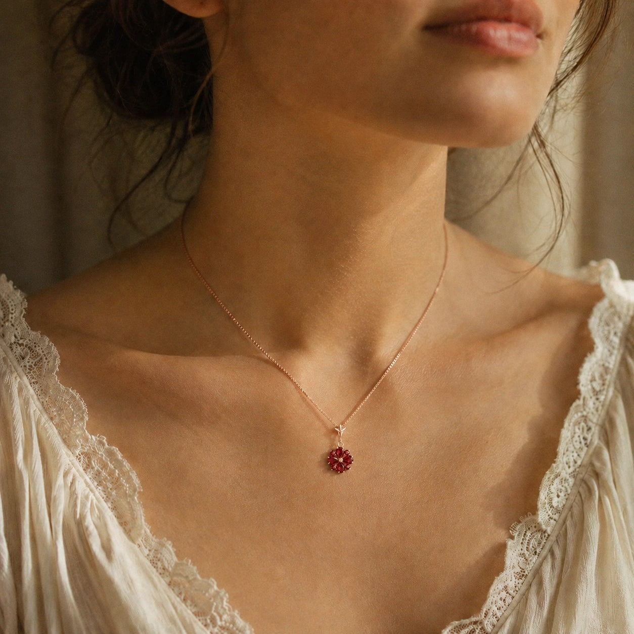 Rose Gold Petal Necklace Peridot 10K — Bibiana