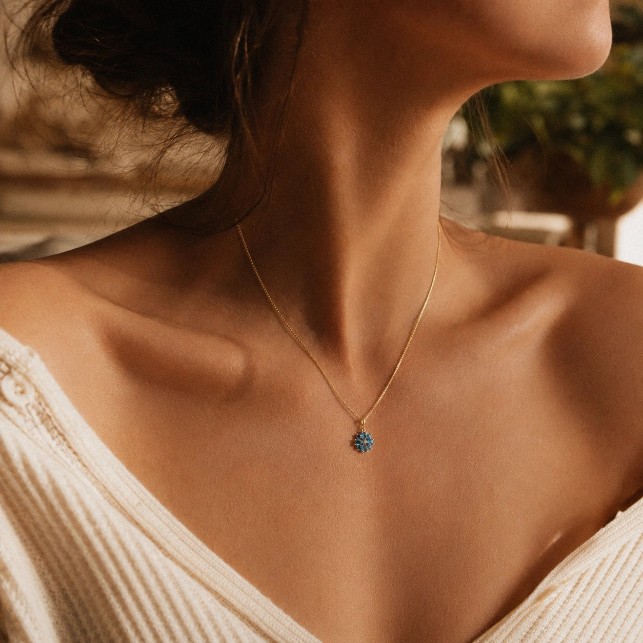 Yellow Gold Petal Necklace Tanzanite 10K — Bibiana