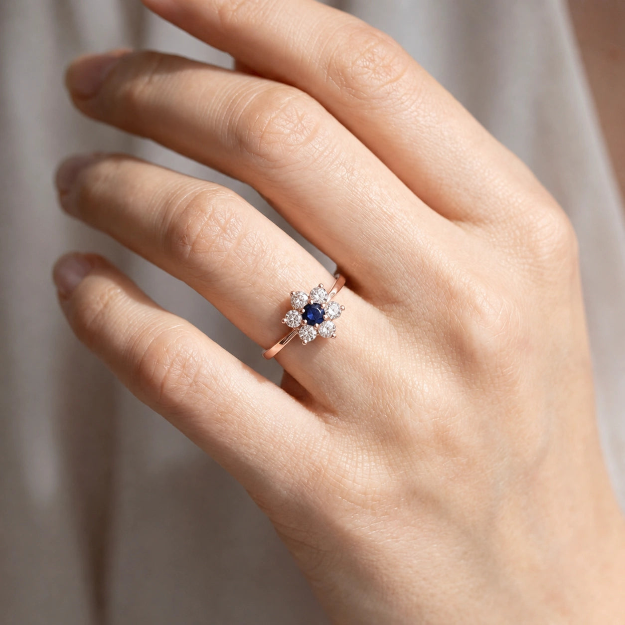 Rose Gold Ring Sapphire 10K — Novella
