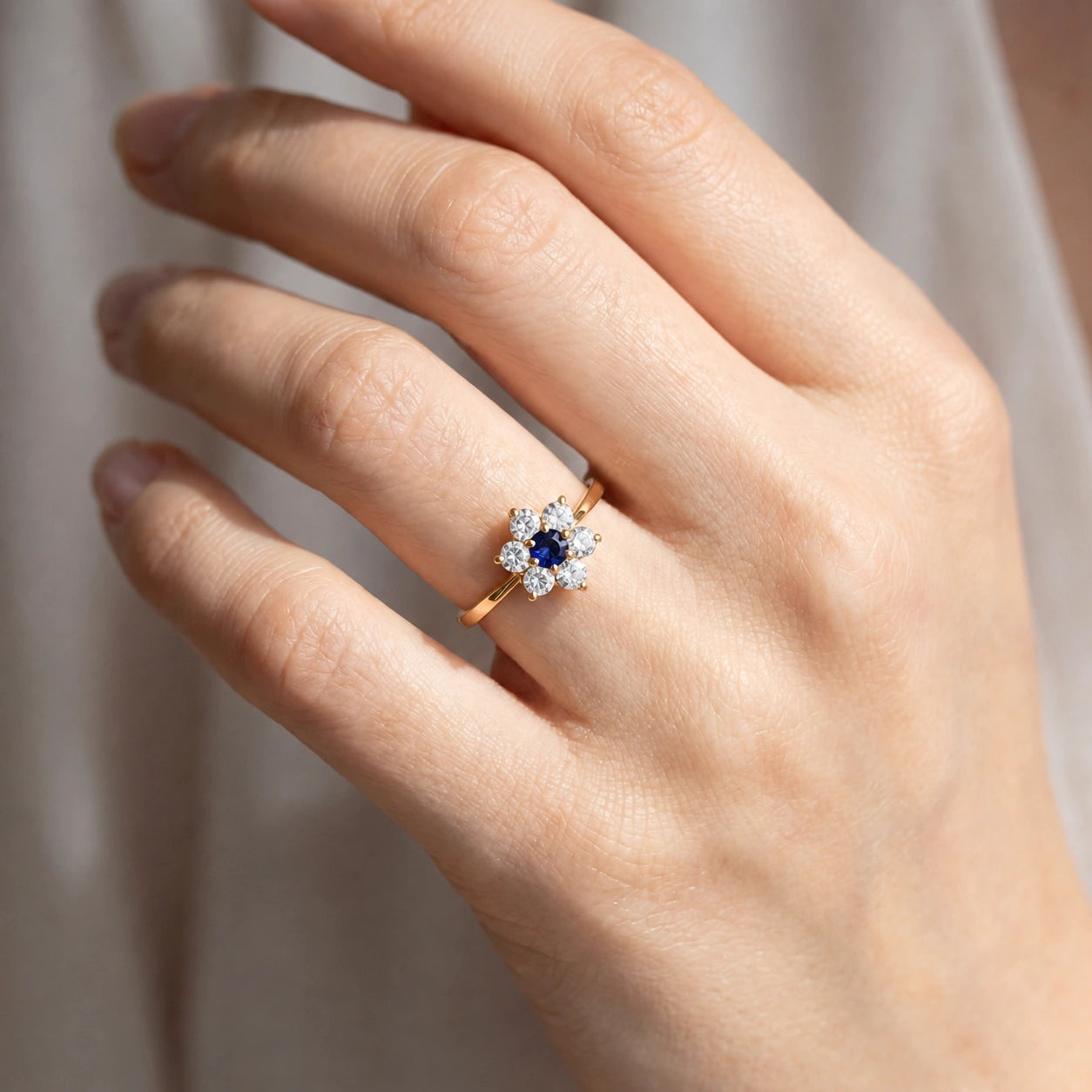 Yellow Gold Ring Sapphire 10K — Novella