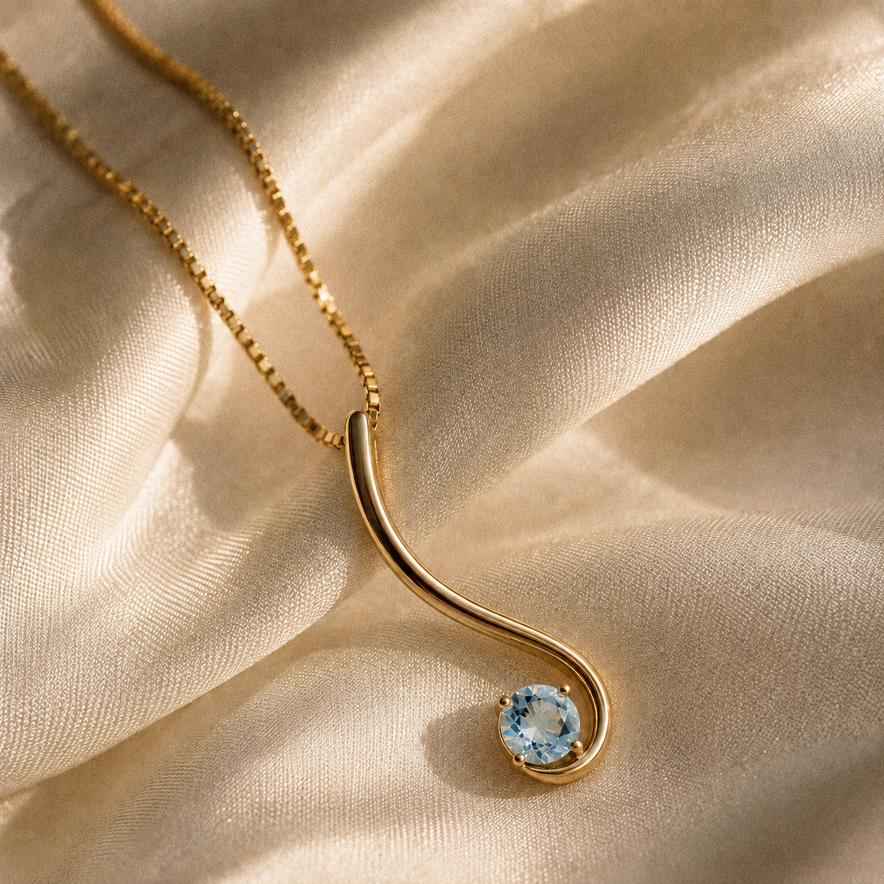 Yellow Gold Aura Necklace Citrine 10K — Clementina