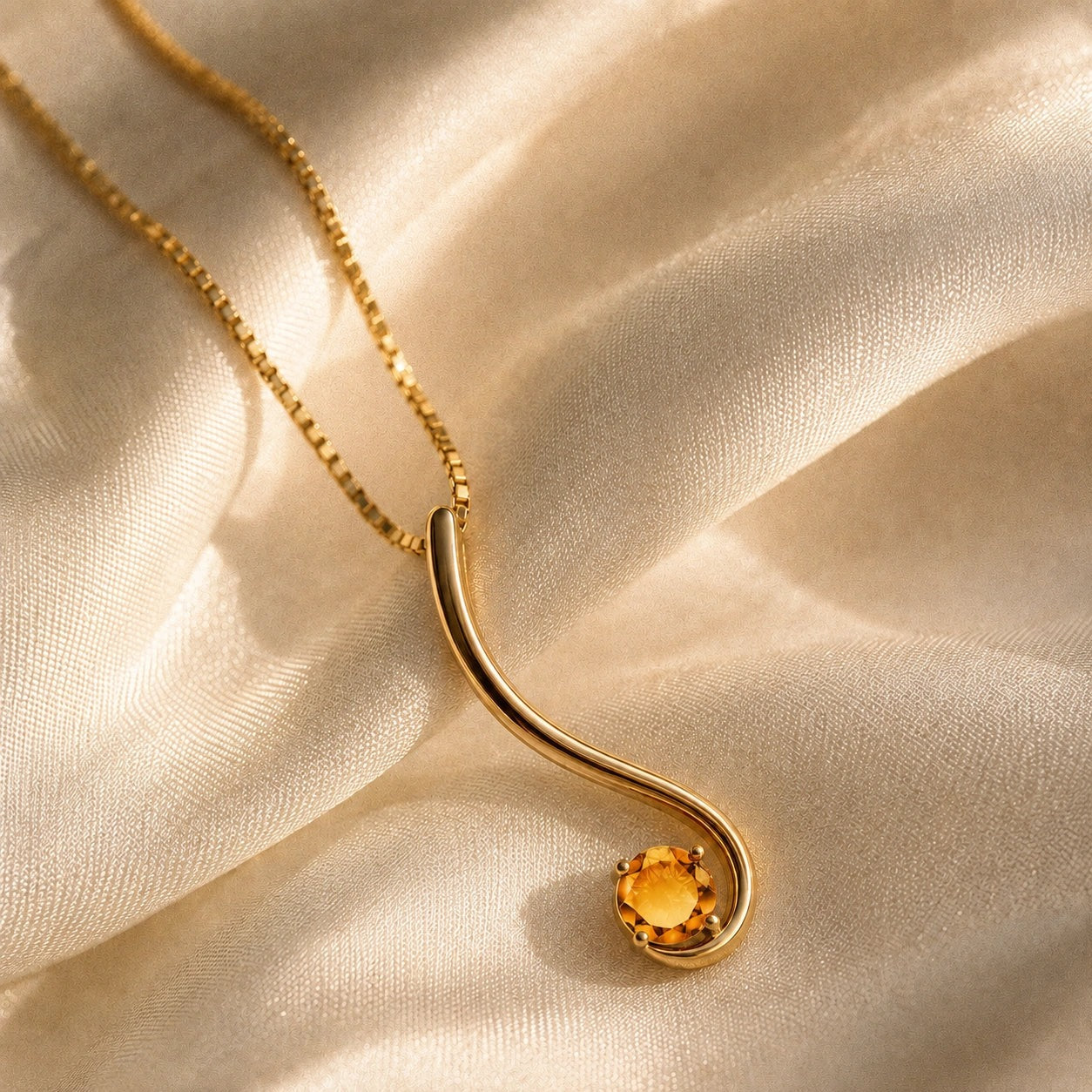 Yellow Gold Aura Necklace Citrine 10K — Clementina