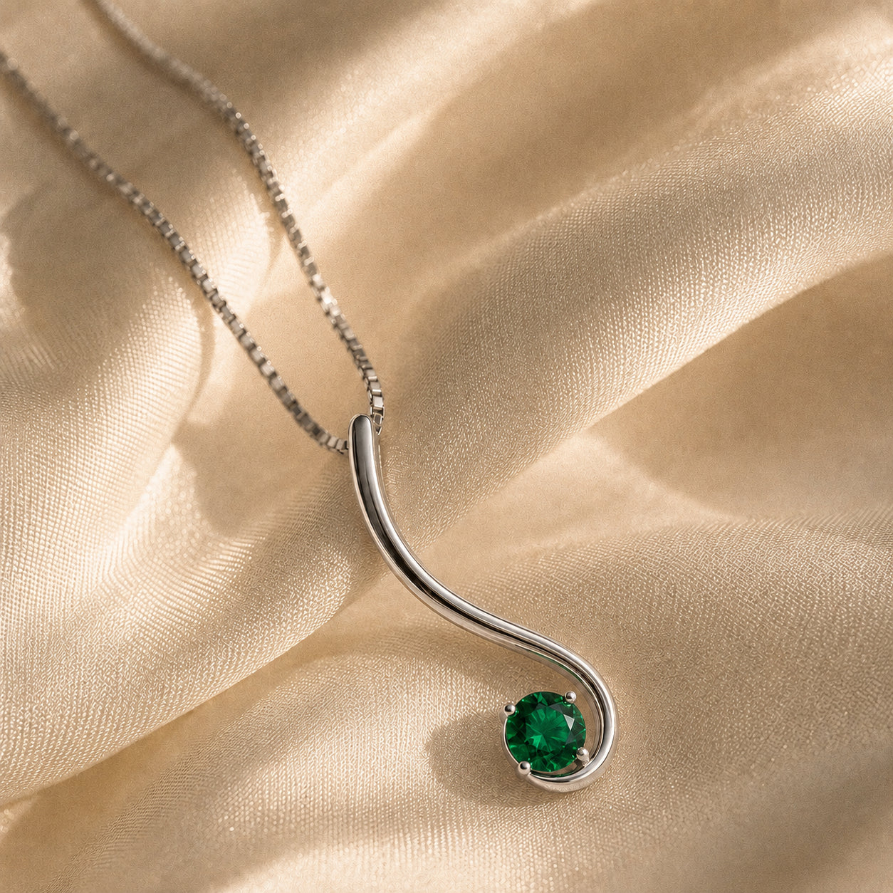 White Gold Aura Necklace Ruby 10K — Clementina