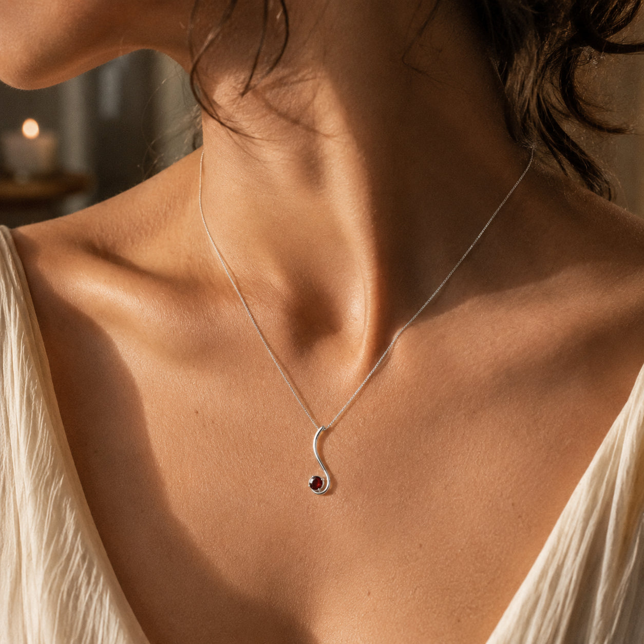 White Gold Aura Necklace Blue Topaz 10K — Clementina