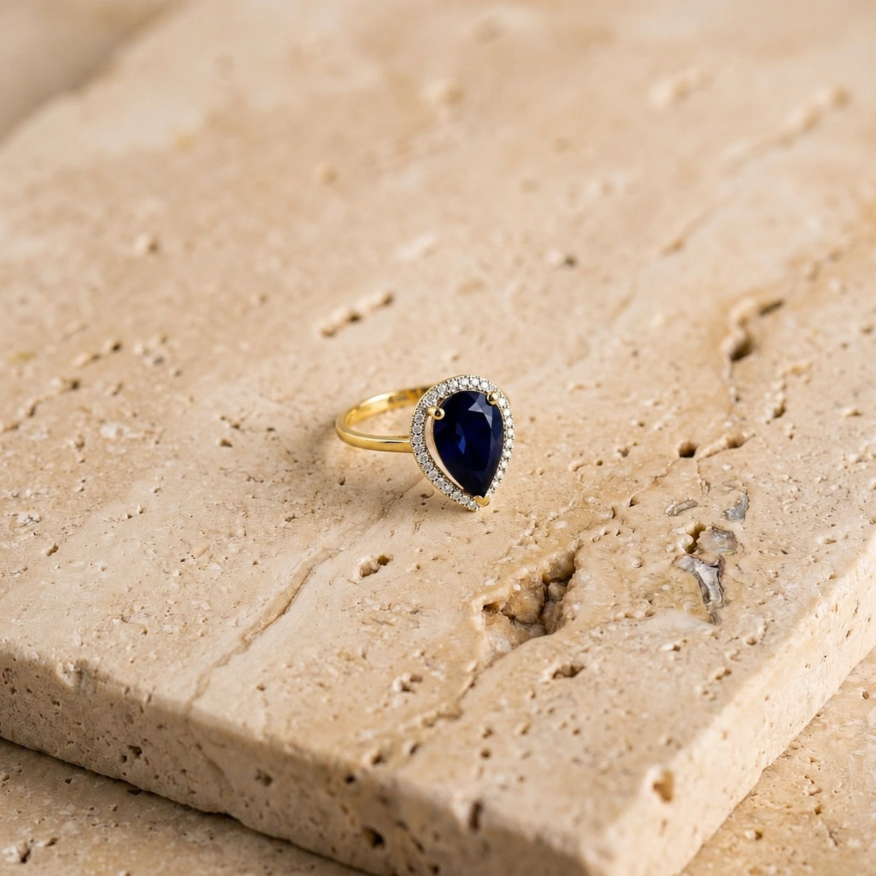 Yellow Gold Celeste Ring Sapphire 10K — Cosima