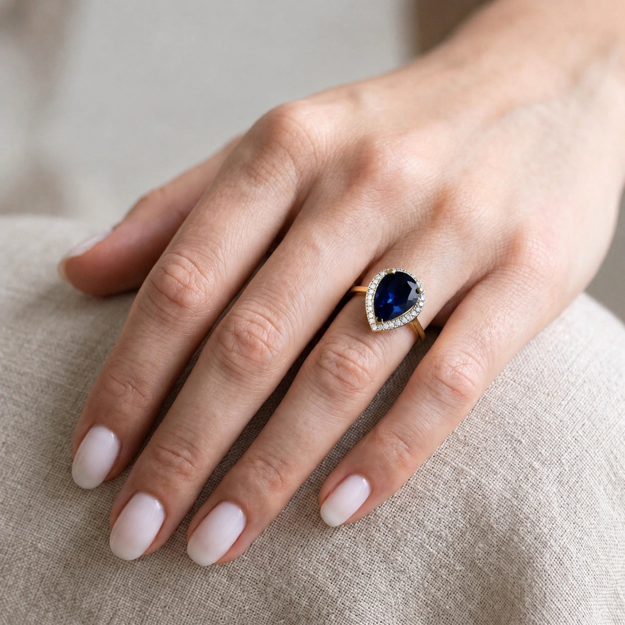 Yellow Gold Celeste Ring Sapphire 10K — Cosima