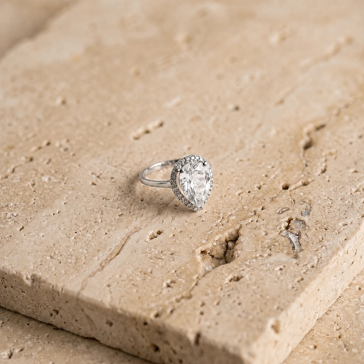 White Gold Celeste Ring White Topaz 10K — Cosima