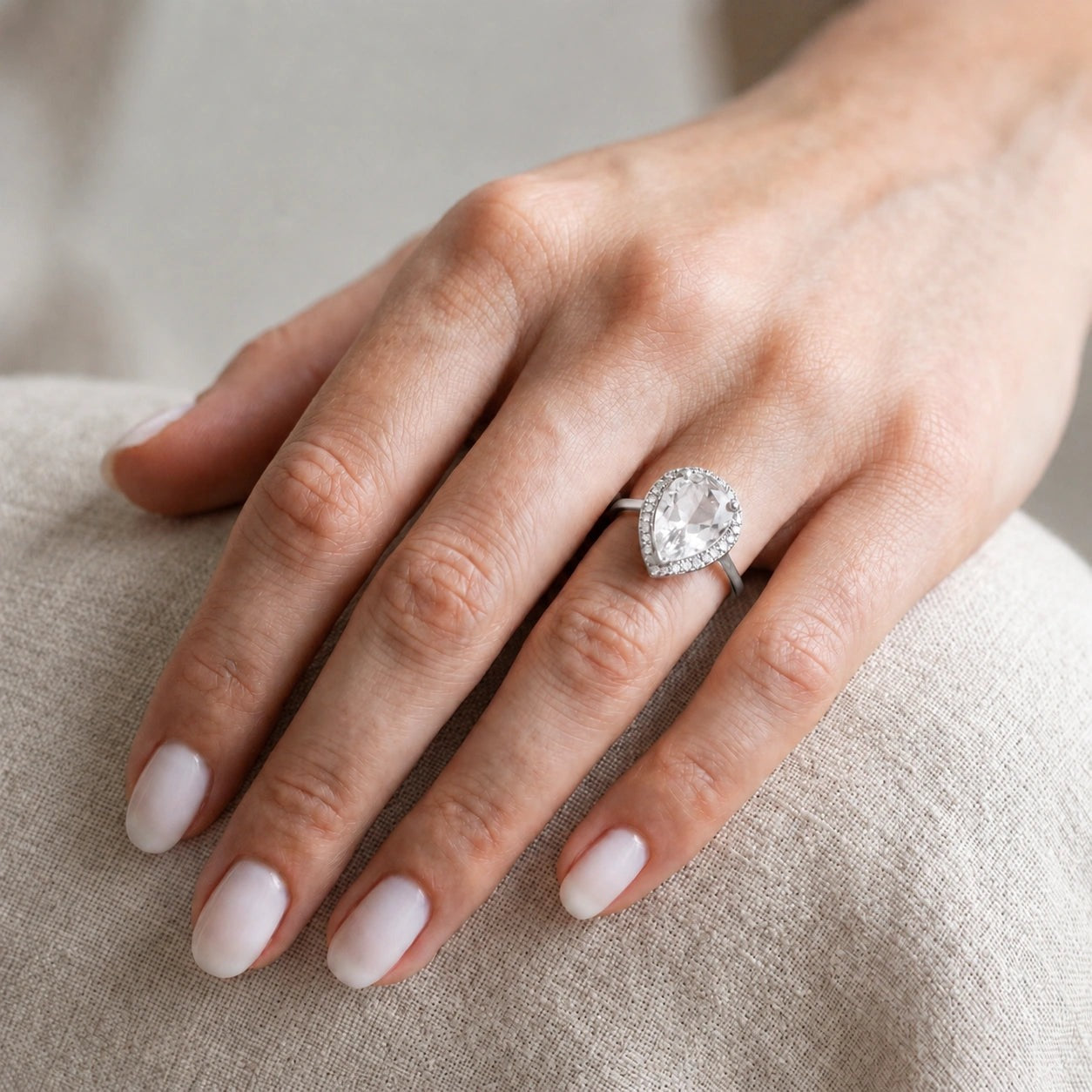 White Gold Celeste Ring White Topaz 10K — Cosima