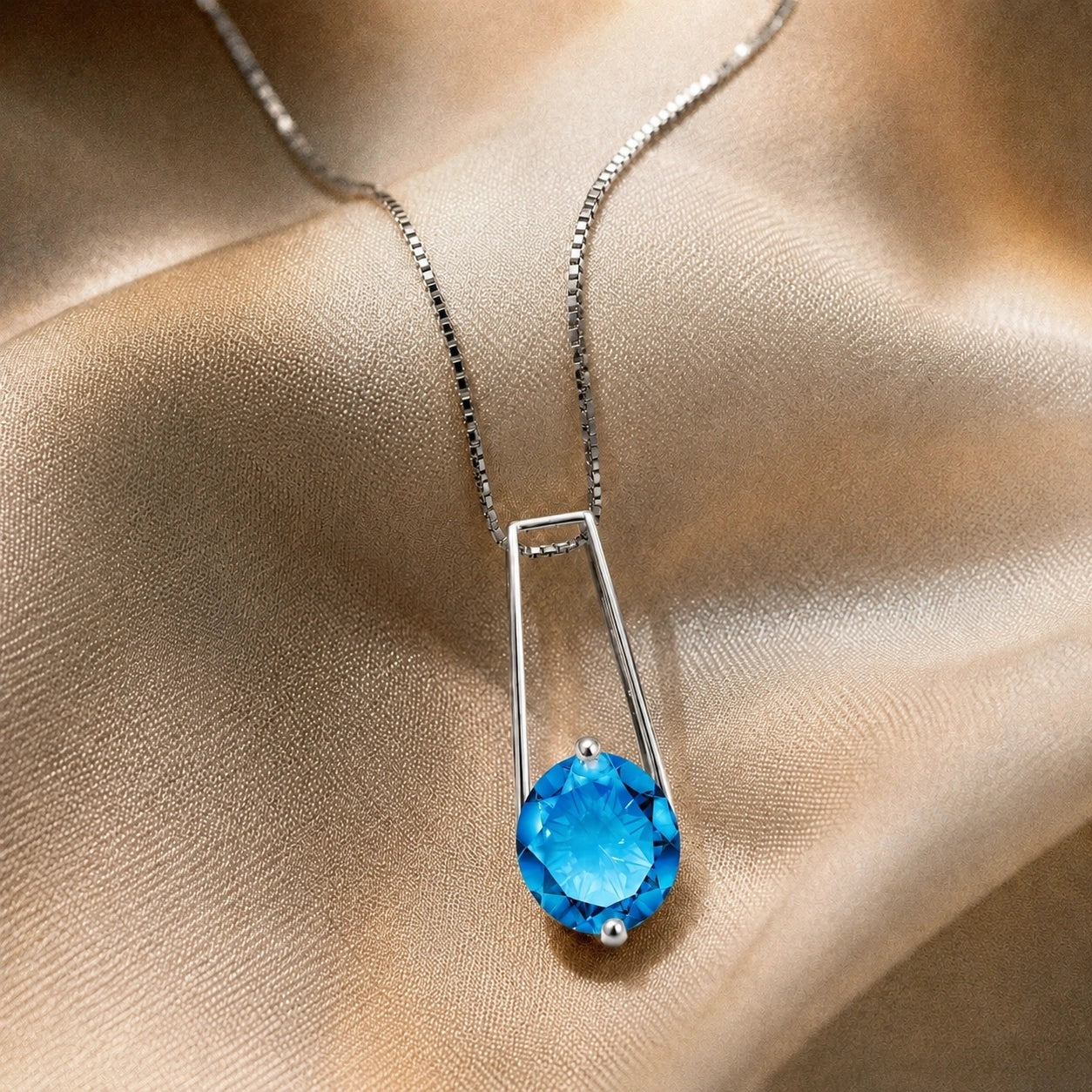 White Gold Bloom Necklace Blue Topaz 10K — Bruna