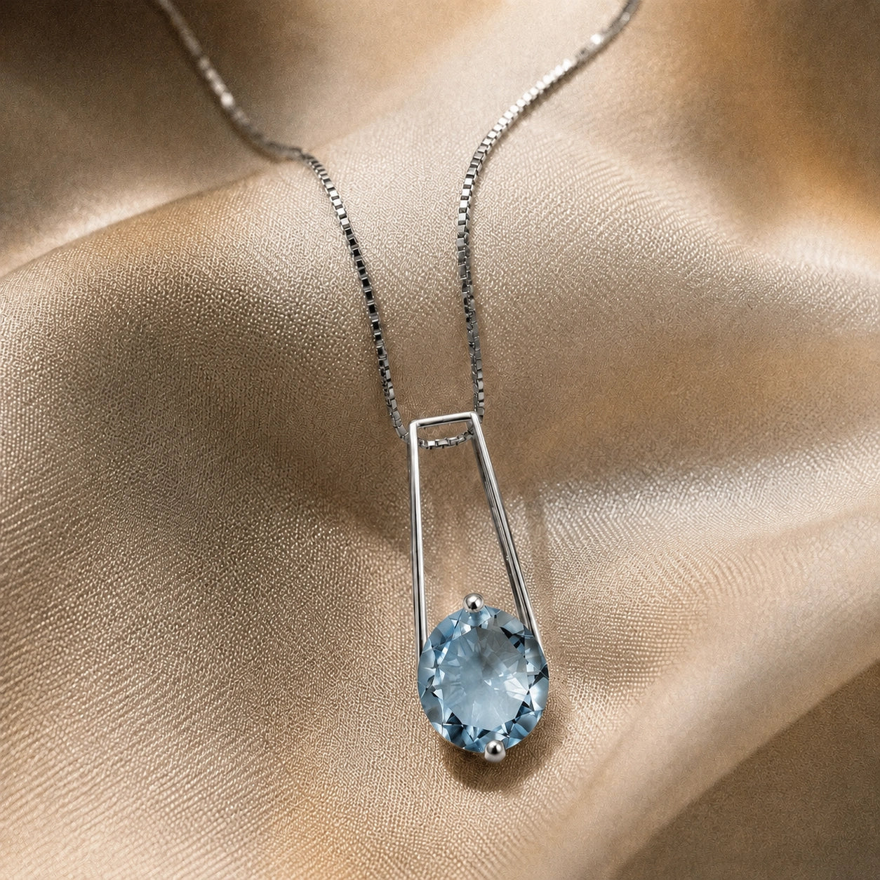 White Gold Bloom Necklace Aquamarine 10K — Bruna