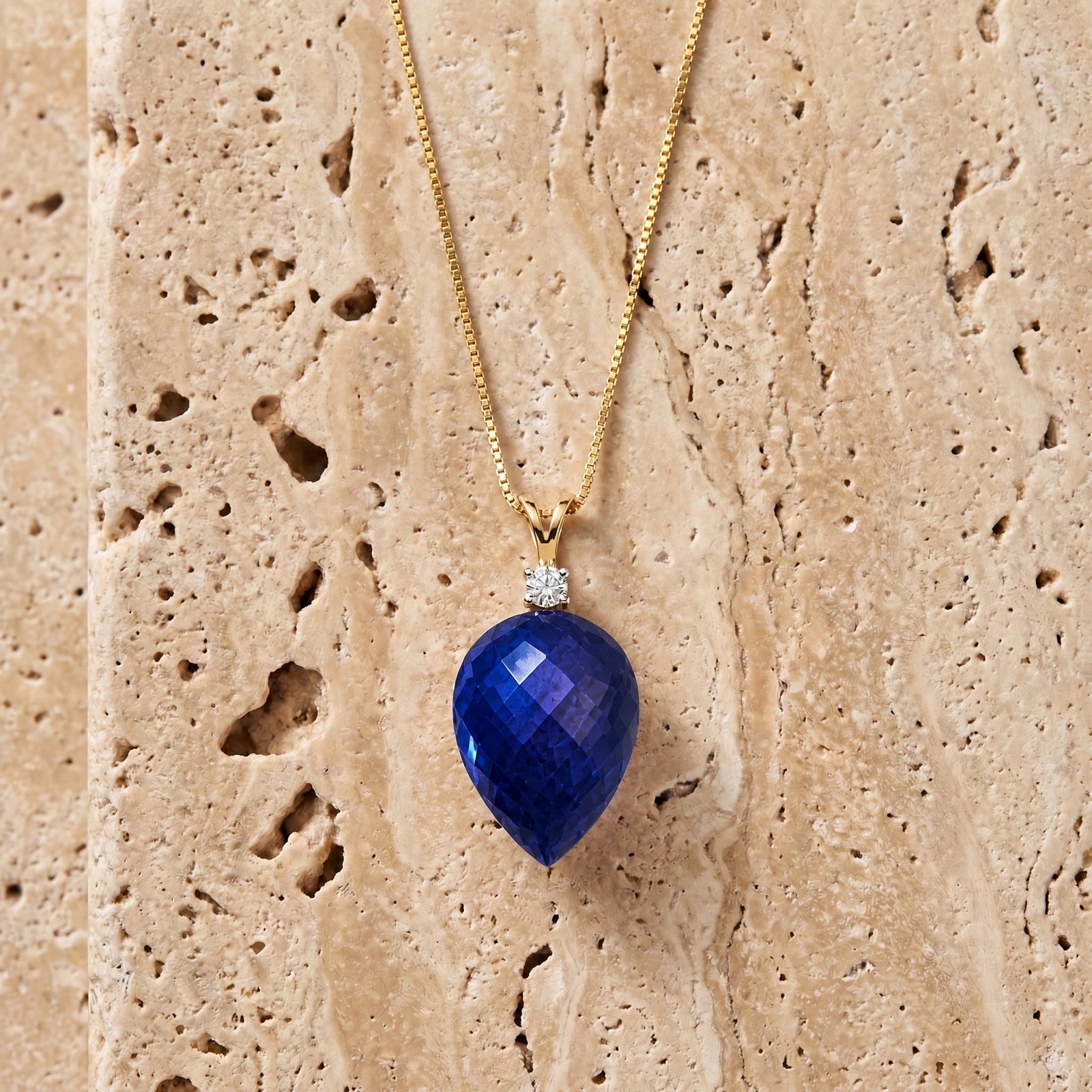 Yellow Gold Pendant Necklace Emerald 10K — Ornella