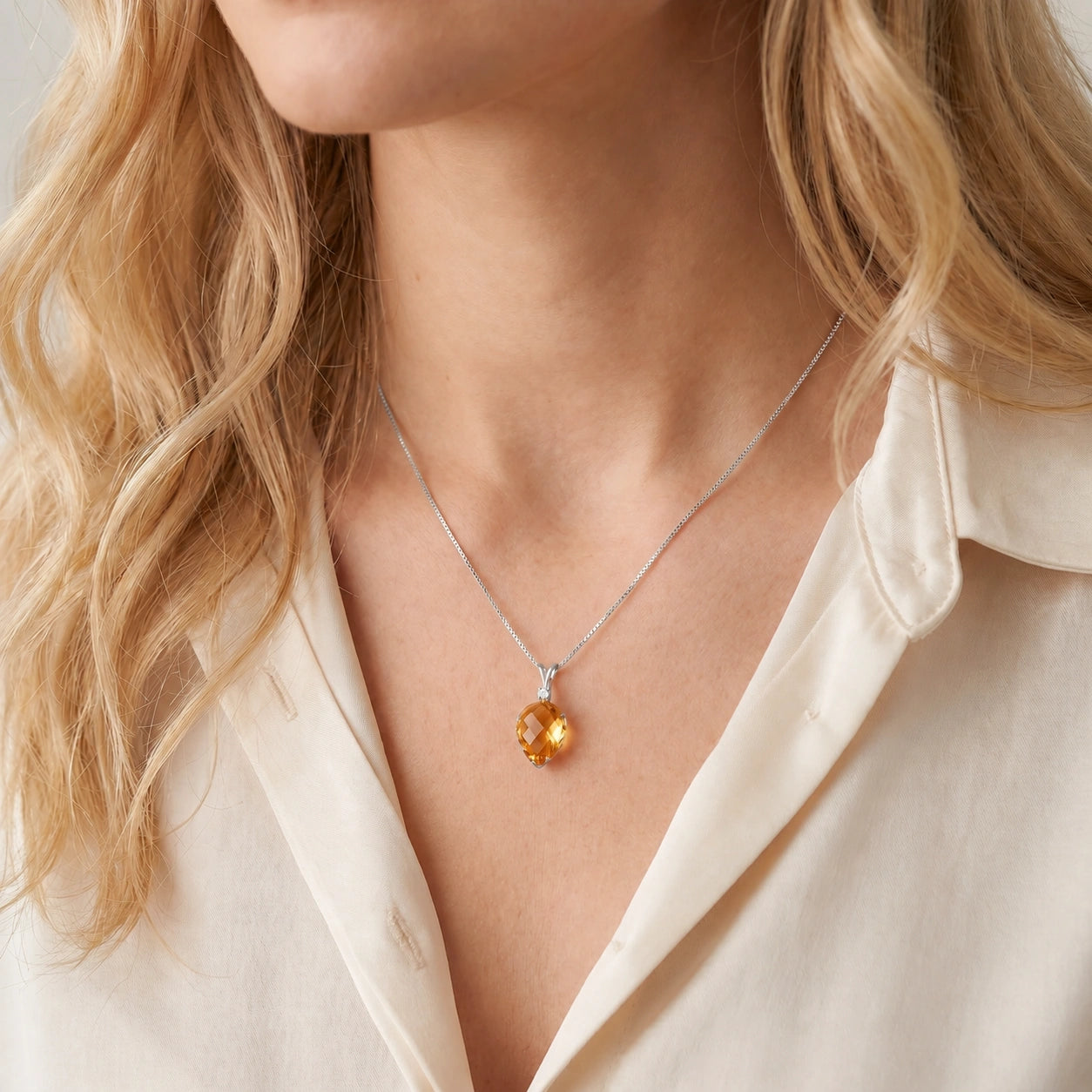 White Gold Pendant Necklace Sapphire 10K — Ornella