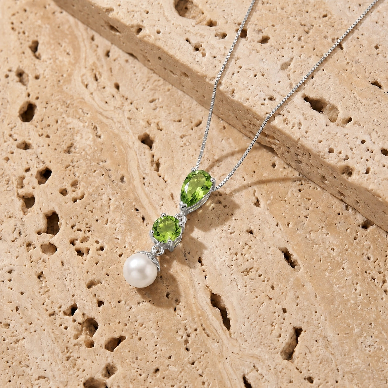 White Gold Atelier Necklace Peridot 10K — Domitilla