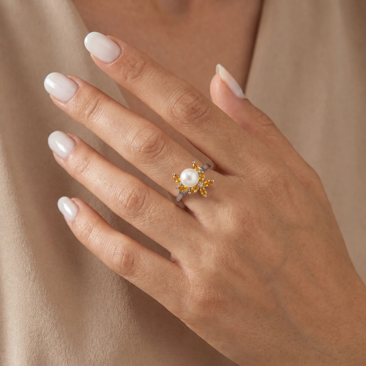 White Gold Pearl & Citrine — Orsola
