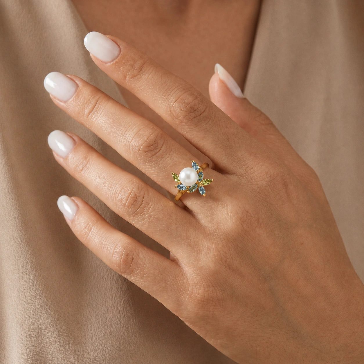 Yellow Gold Pearl & Peridot & Blue Topaz — Orsola