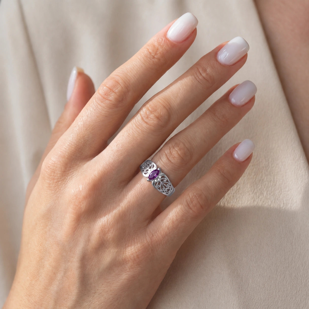 White Gold Petal Ring Amethyst 10K — Penelope