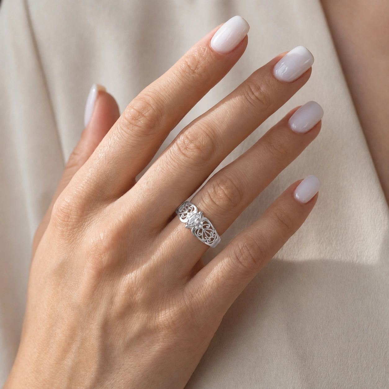 White Gold Petal Ring White Topaz 10K — Penelope