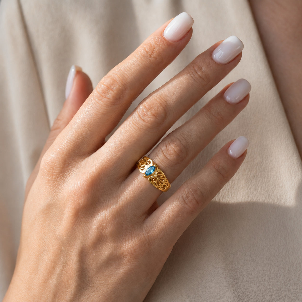 Yellow Gold Petal Ring White Topaz 10K — Penelope