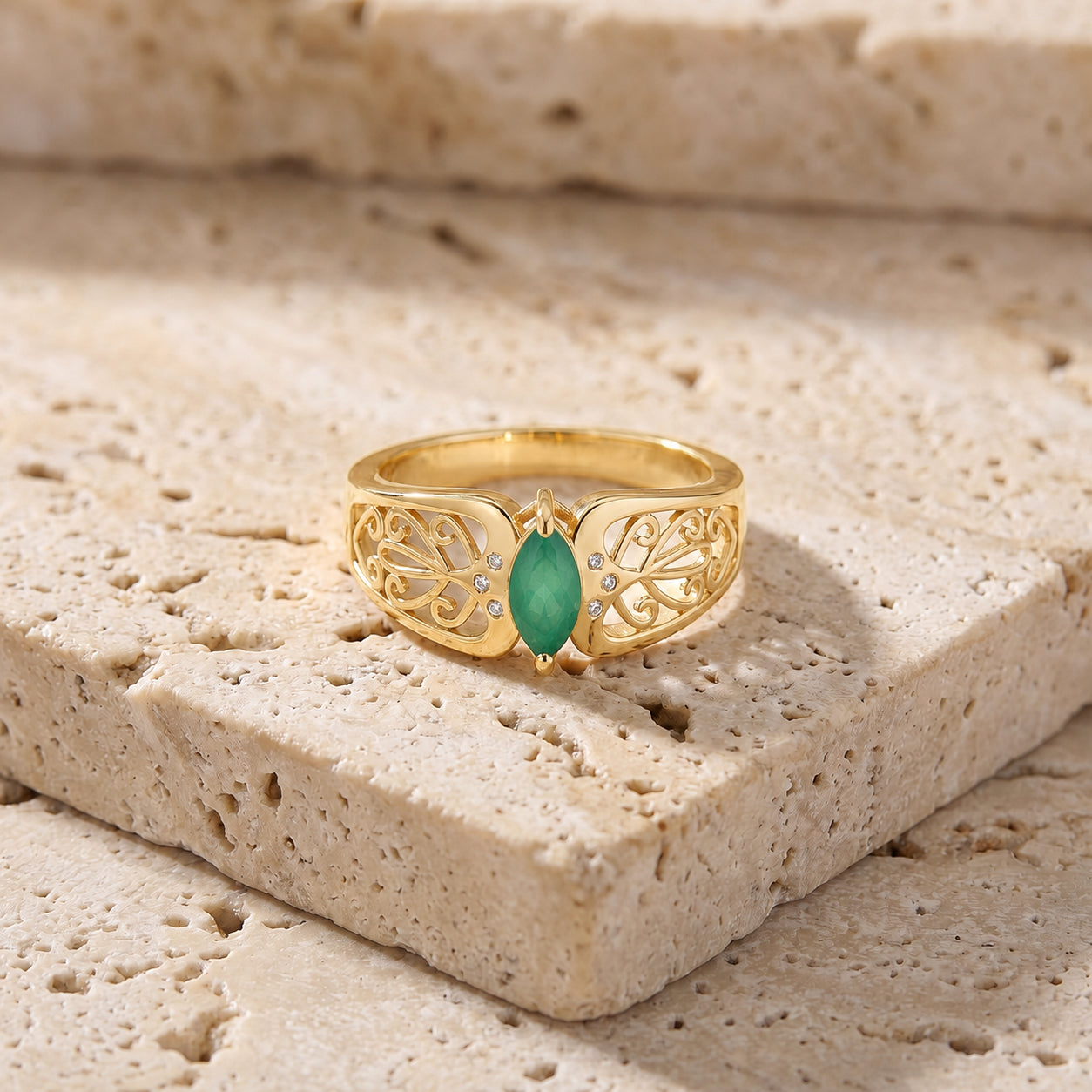 Yellow Gold Petal Ring Citrine 10K — Penelope