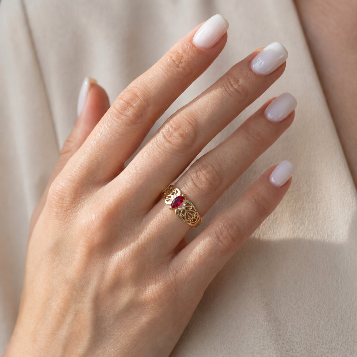 Yellow Gold Petal Ring Ruby 10K — Penelope
