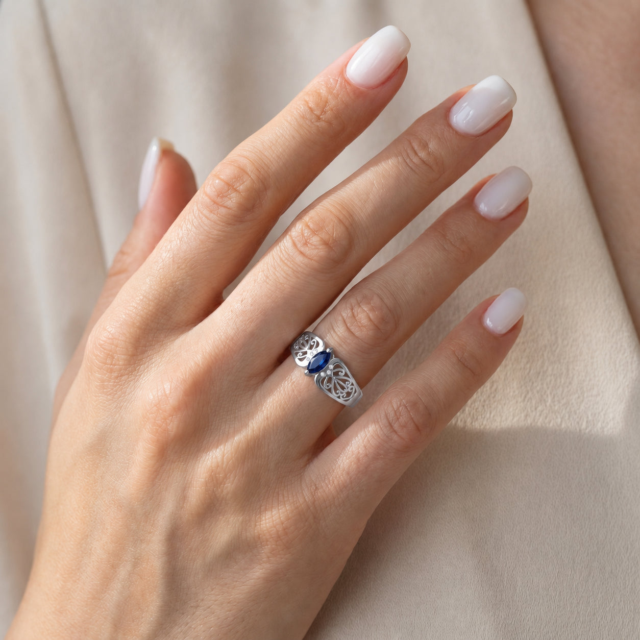 White Gold Petal Ring Sapphire 10K — Penelope